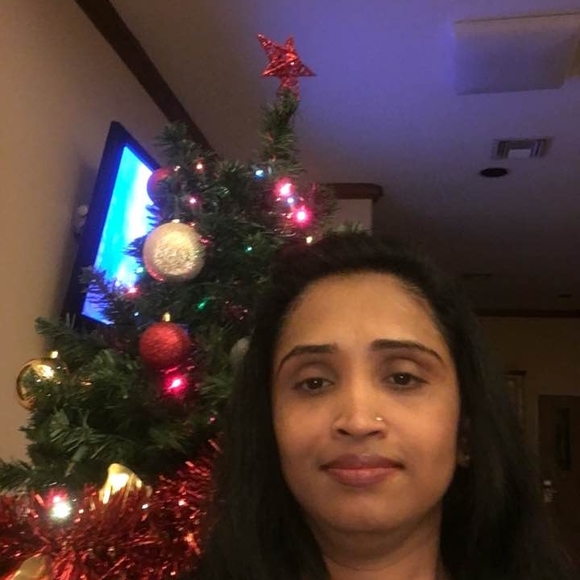 Meet your Posher, Devyani - Picture 1 of 1